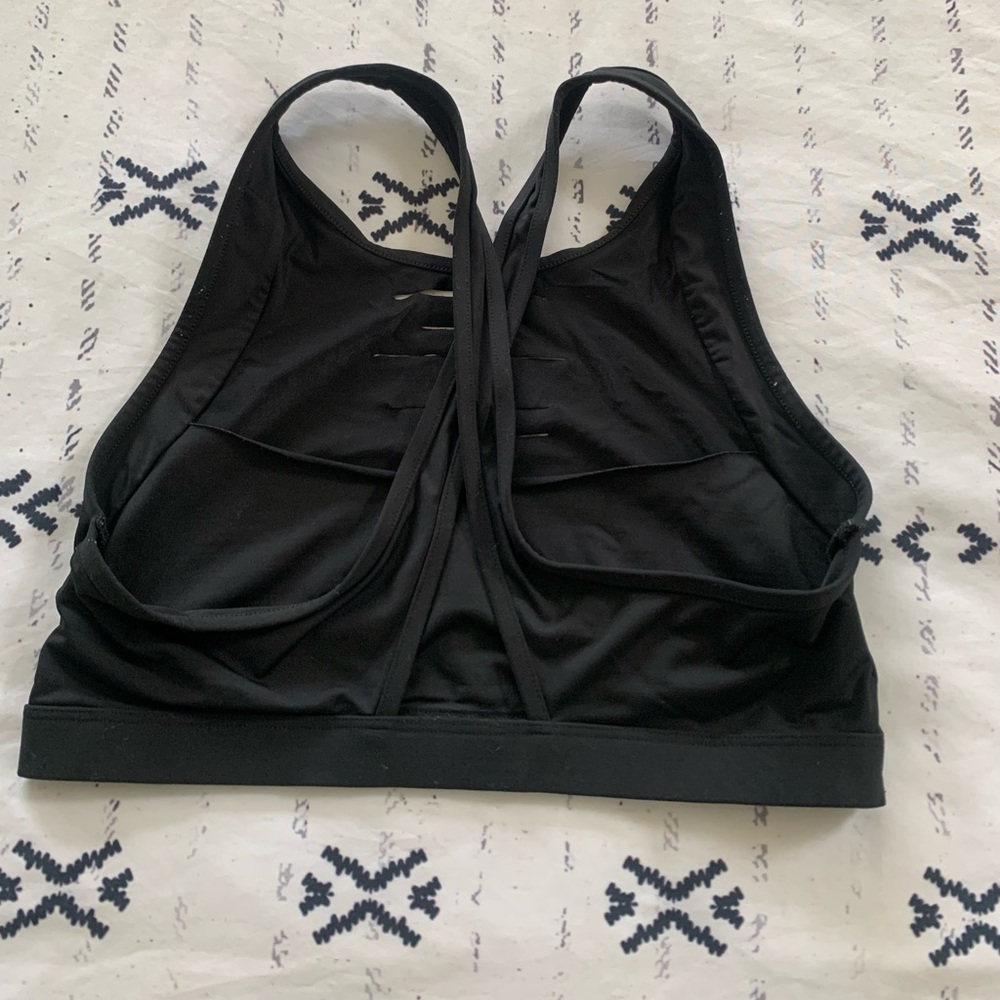 Victoria’s Secret - Ultimate Sports Bra